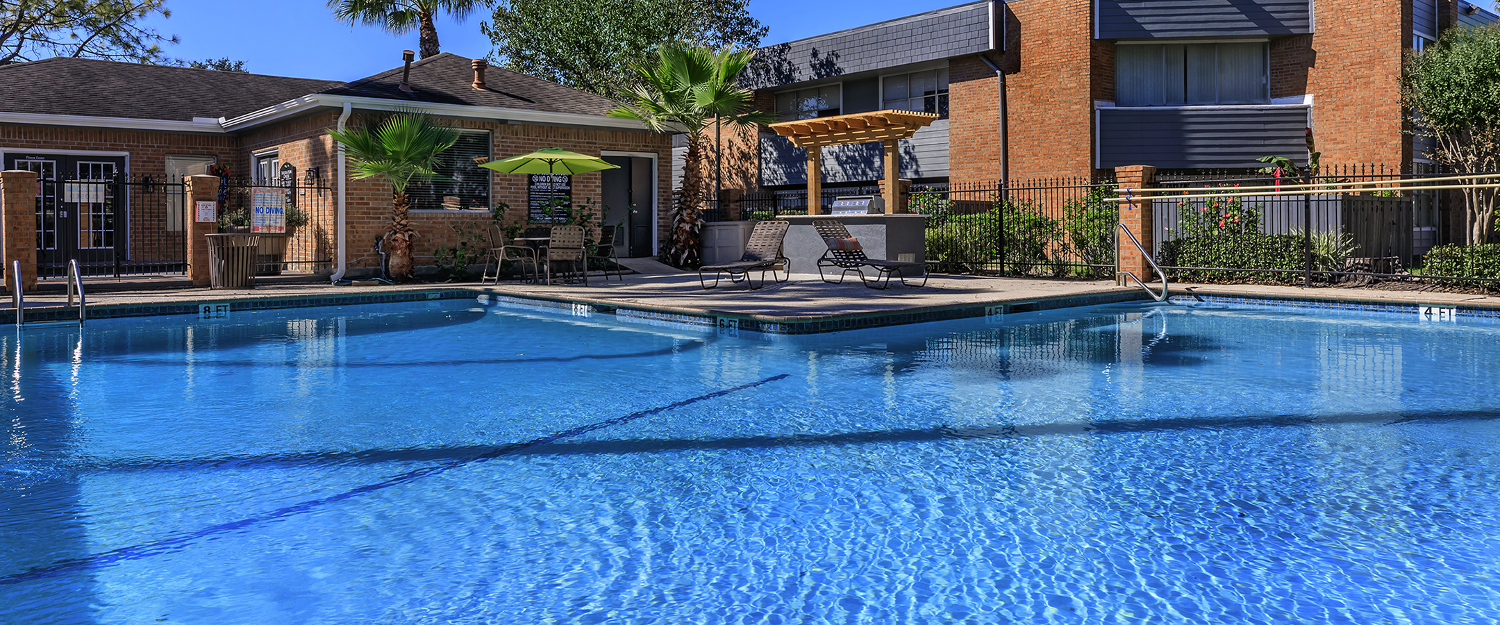 The Townhomes on Three - Apartments in Webster, TX